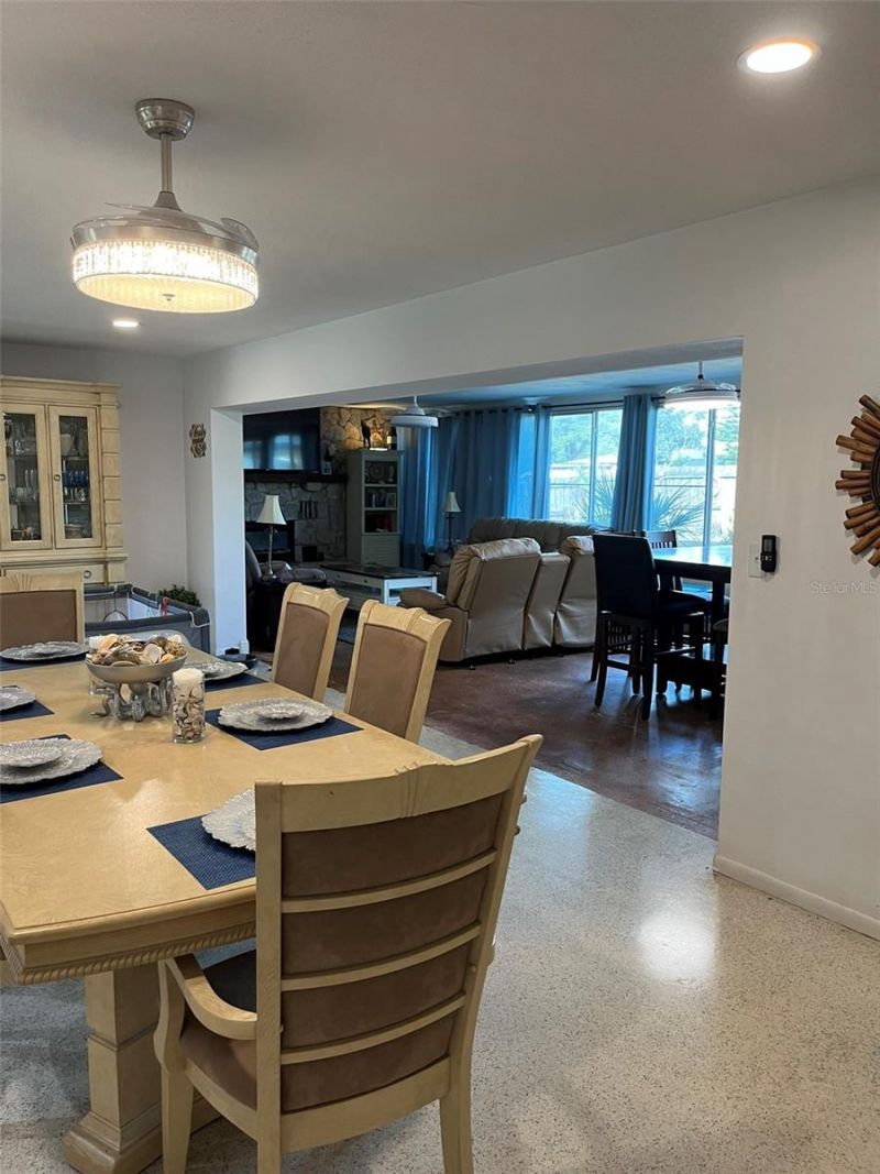 5893 34th Avenue N, Saint Petersburg, FL 33710 Photo