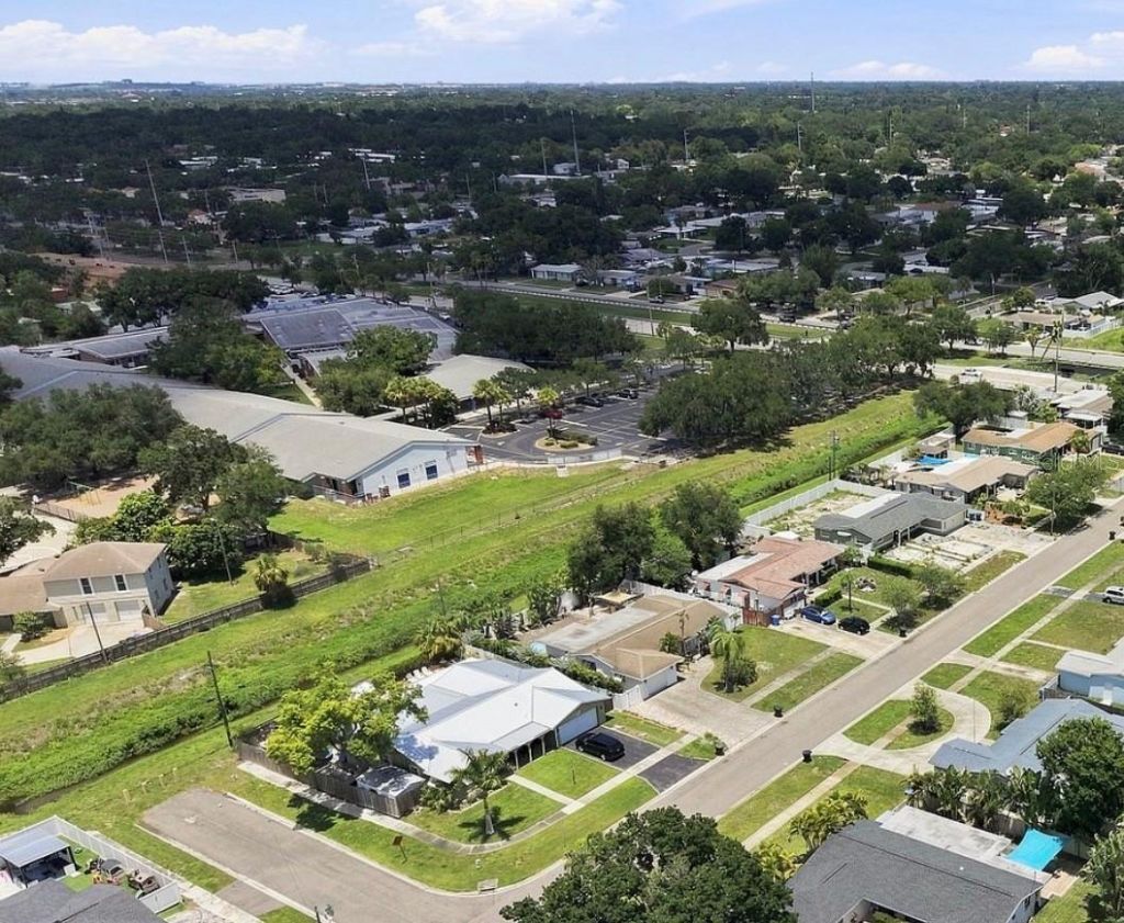 5893 34th Avenue N, Saint Petersburg, FL 33710 Photo