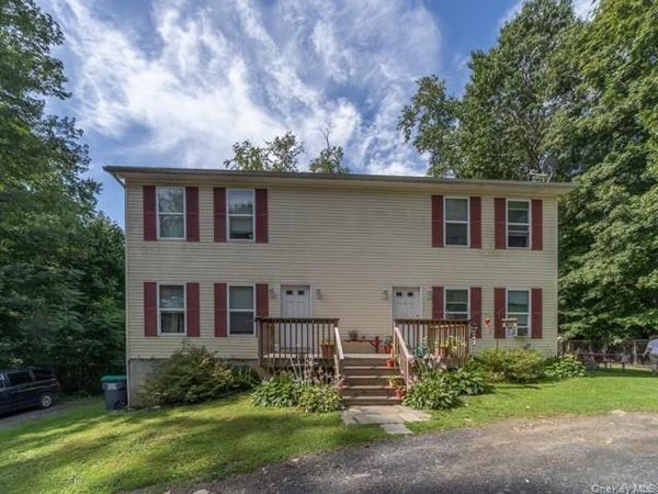 8 Mcdonough Way , Plattekill, NY 12568
