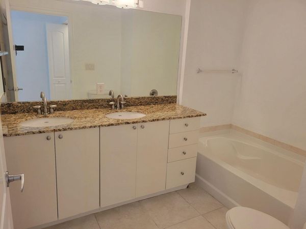1830 RADIUS Drive, Unit 210, Hollywood, FL 33020