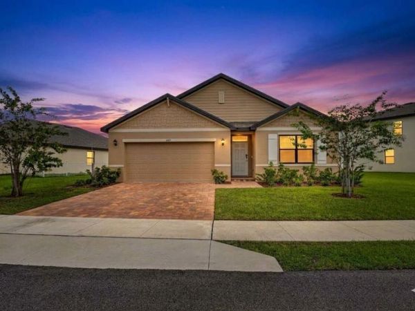 469 Seafoam Circle, Fort Pierce, FL 34945