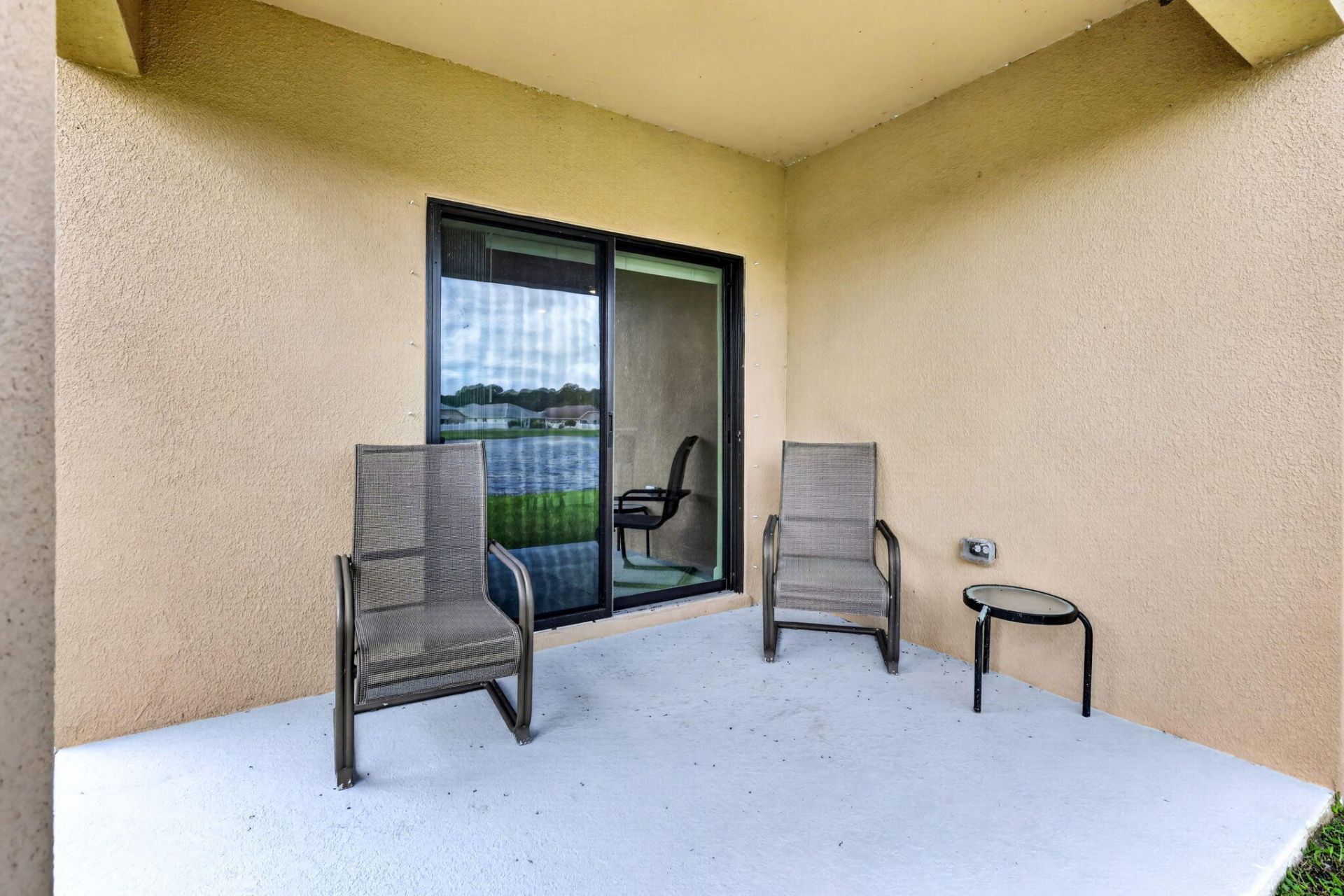 469 Seafoam Circle, Fort Pierce, FL 34945 Photo