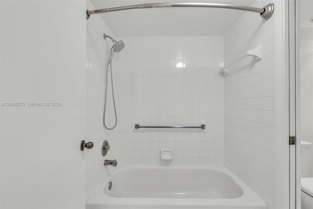 7775 Trent Dr , Unit 308, Tamarac, FL 33321 Photo