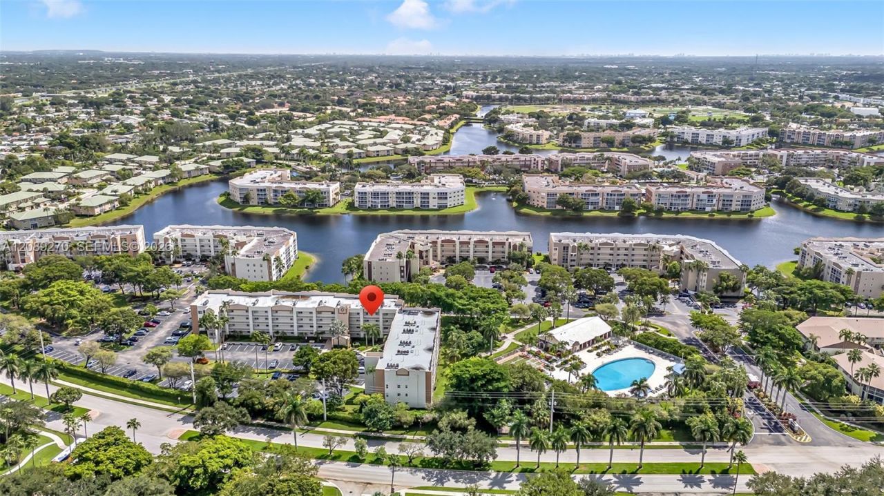 7775 Trent Dr , Unit 308, Tamarac, FL 33321 Photo