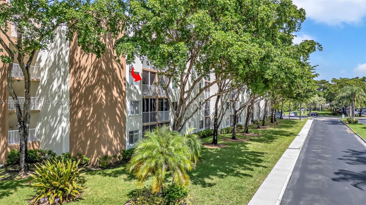 7775 Trent Dr , Unit 308, Tamarac, FL 33321 Photo