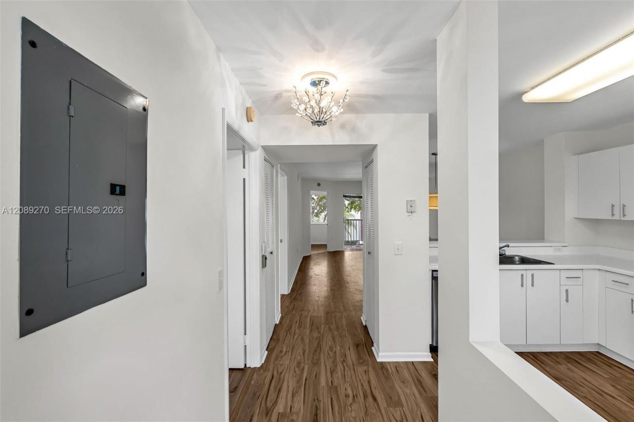 7775 Trent Dr , Unit 308, Tamarac, FL 33321 Photo
