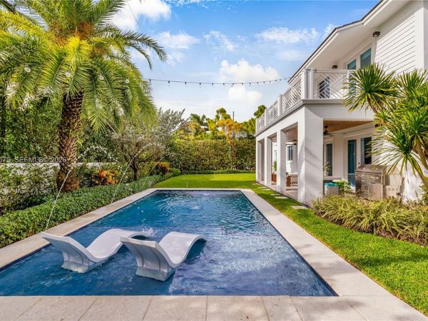 5602 SW 65th Ct , South Miami, FL 33143