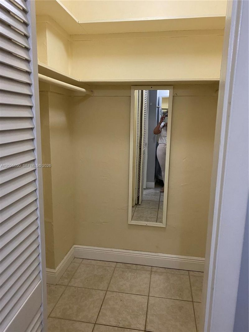 140 Royal Palm Rd , Unit 207, Hialeah Gardens, FL 33016 Photo