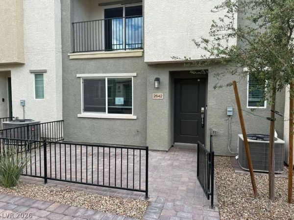 2642 Wimbledon White Court , North Las Vegas, NV 89086