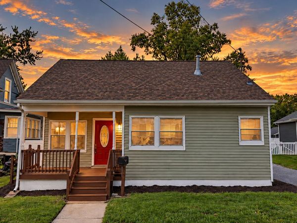 107 N Jackson Street , Crown Point, IN 46307