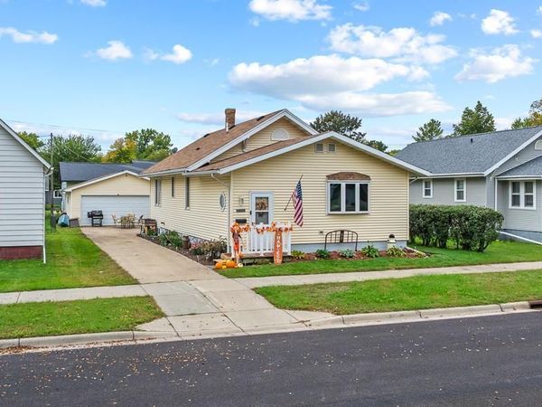 312 7th Street W, Canby, MN 56220