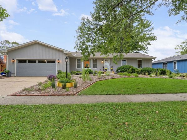 2204 Plymouth Drive, Champaign, IL 61821