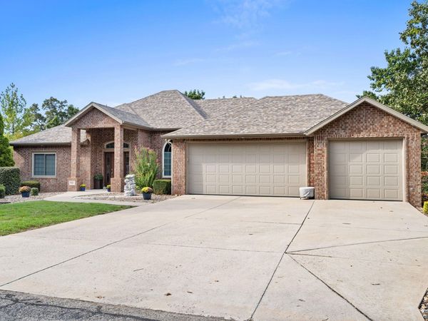 842 Silver Cliff Way, Branson West, MO 65737