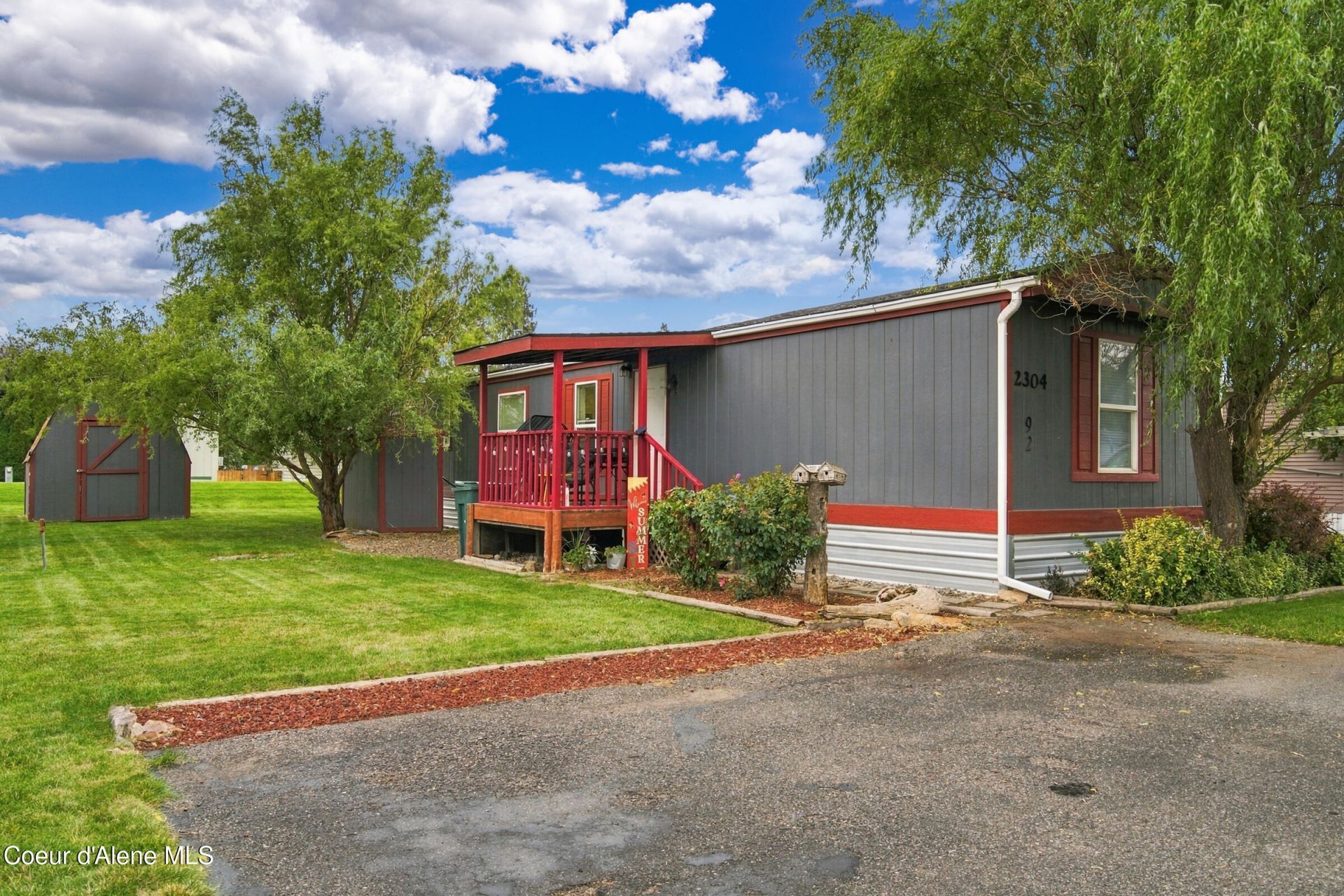 2304 W Pellinore WAY  primary photo