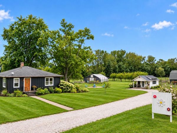 9962 Holden Road, Baroda, MI 49101