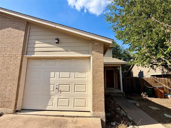 8806 Cainwood LN, Unit B, Austin, TX 78729