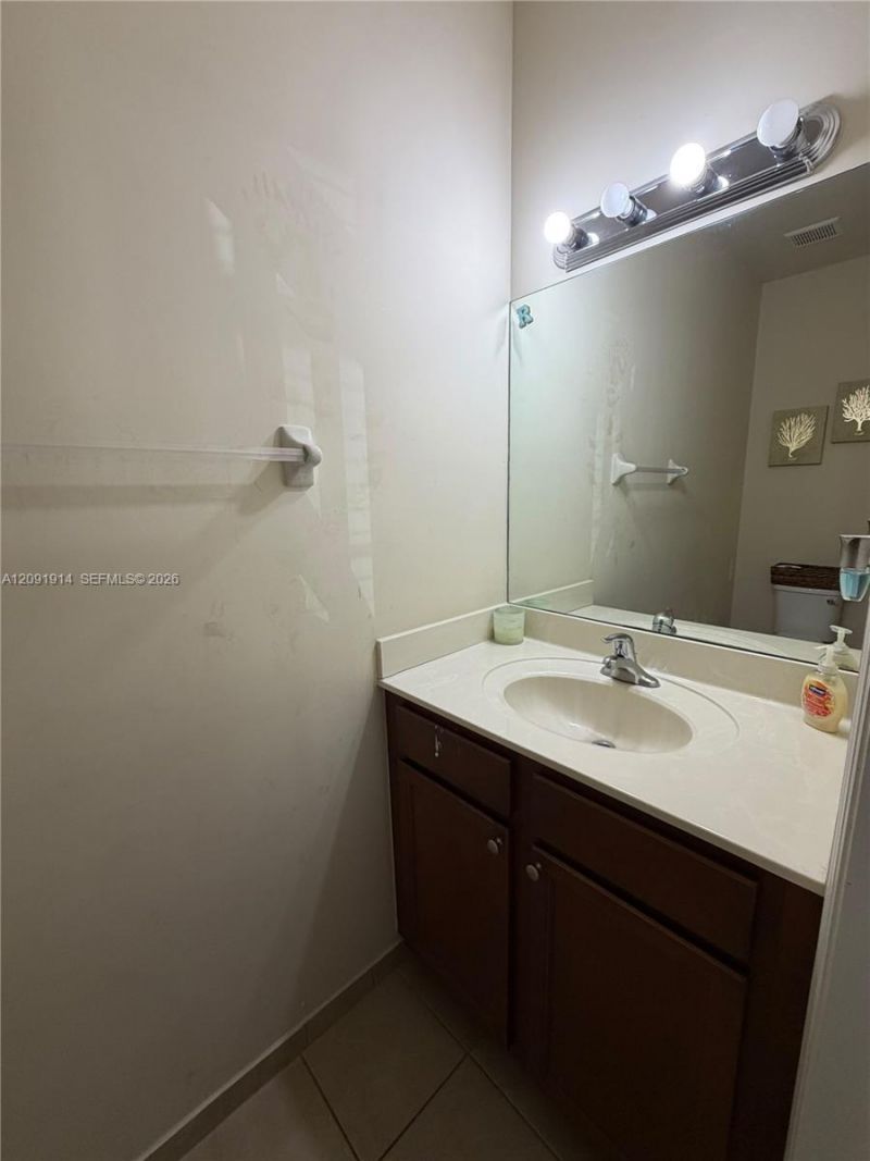 3515 W 89th Pl , Hialeah, FL 33018 Photo