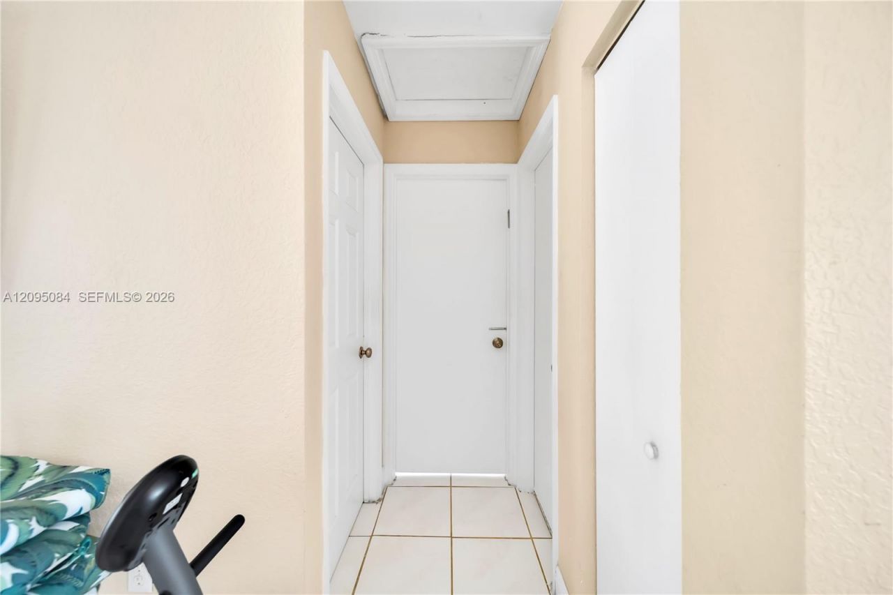 20273 NW 32nd Ave , Miami Gardens, FL 33056 Photo