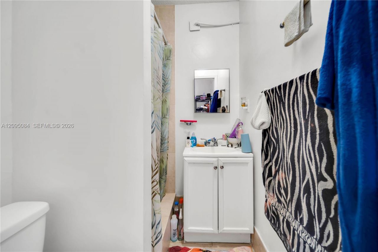20273 NW 32nd Ave , Miami Gardens, FL 33056 Photo