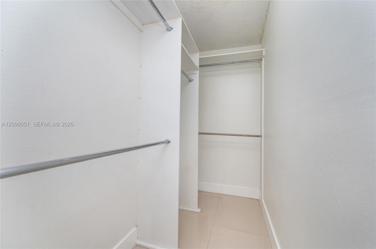 4709 NW 7th St , Unit 305-9, Miami, FL 33126 Photo