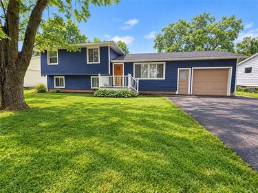 3 Currier Lane, Rochester, NY 14624