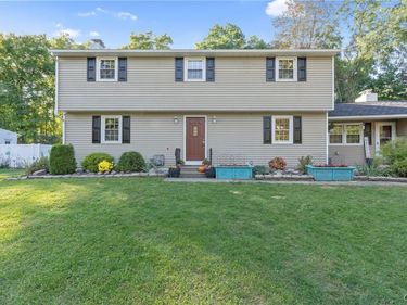 109 Old Powder Mill Road , Fayetteville, NY 13066