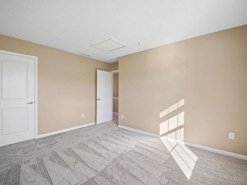 9756 Crooked Creek Drive, Clearcreek Township, OH 45458 Photo 12