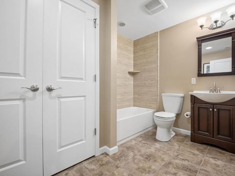 9756 Crooked Creek Drive, Clearcreek Township, OH 45458 Photo 20