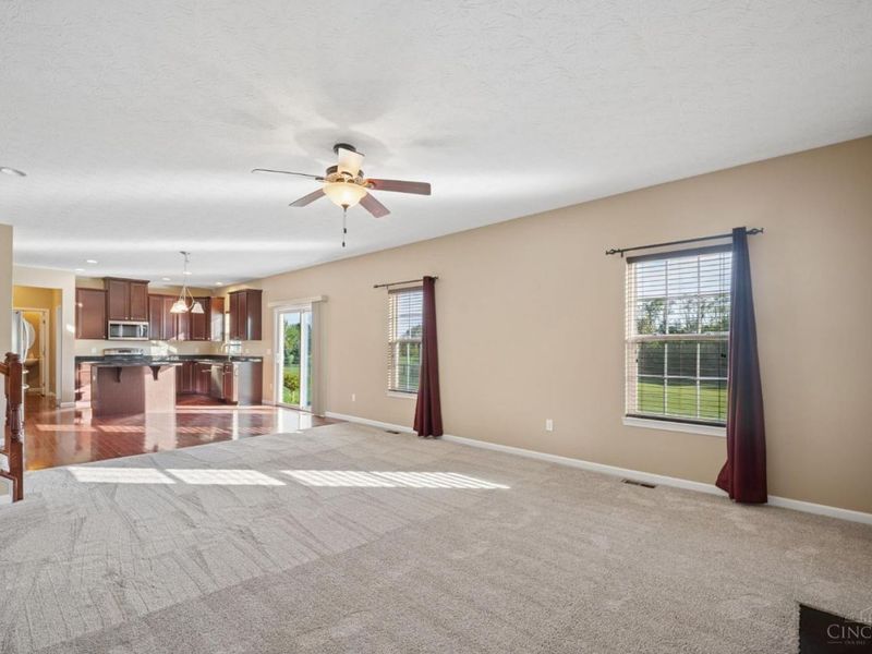9756 Crooked Creek Drive, Clearcreek Township, OH 45458 Photo 4