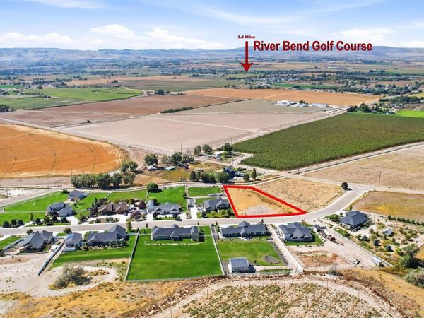 20189 Silver Spur Dr, Wilder, ID 83676