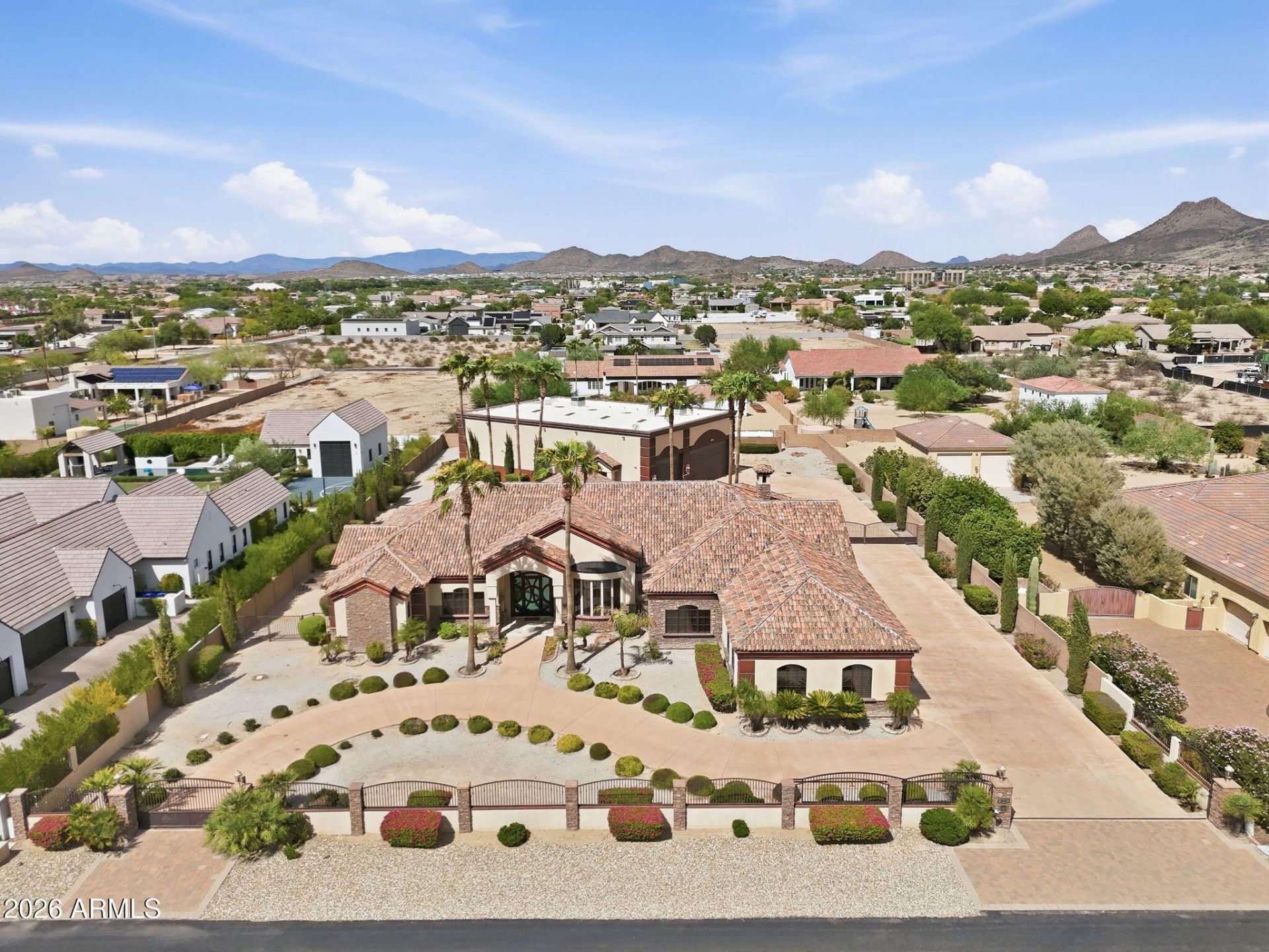 6930 W CAMINO DE ORO, Peoria, AZ 85383