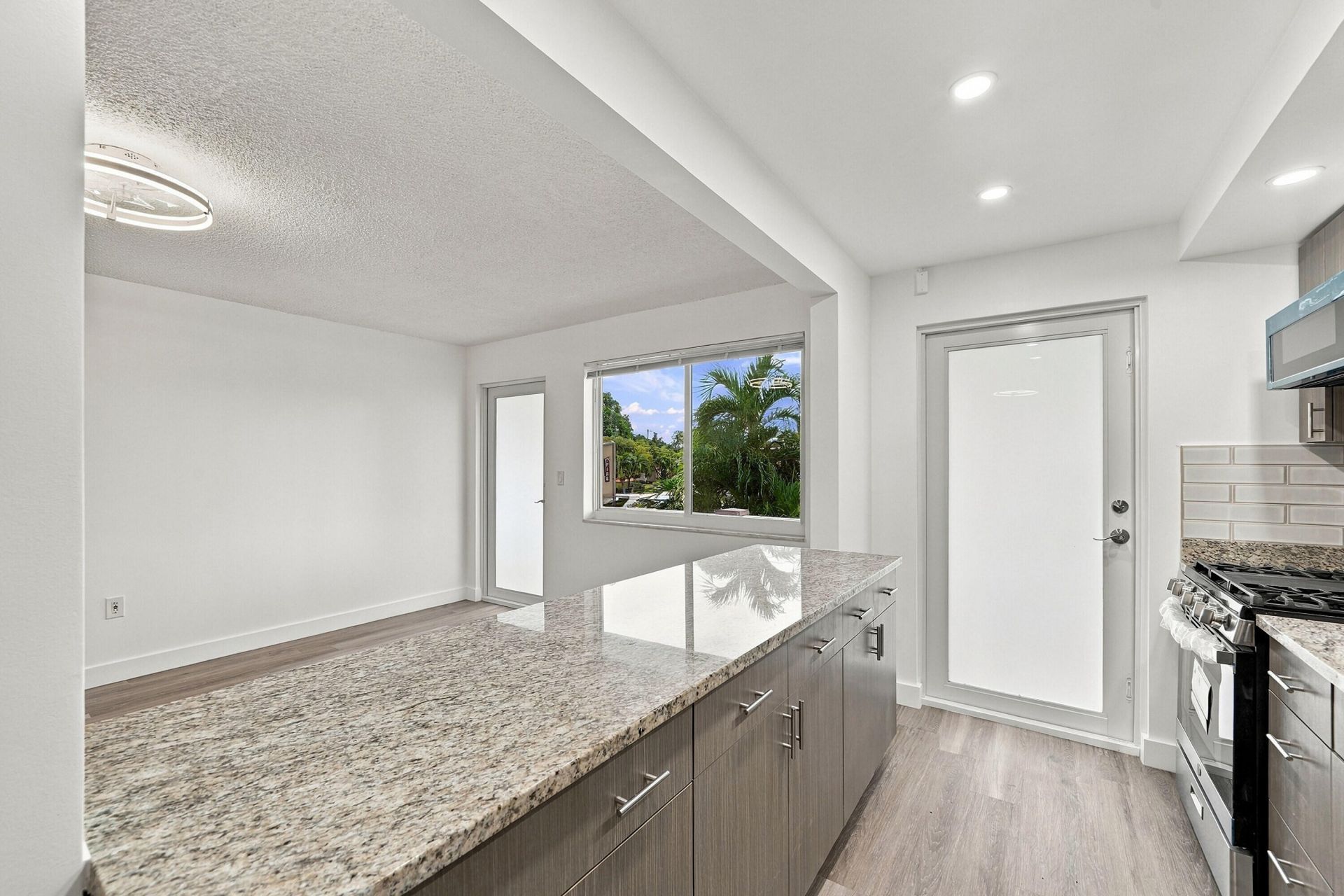 175 NE 203rd Terrace, Unit 24, Miami, FL 33179 Photo