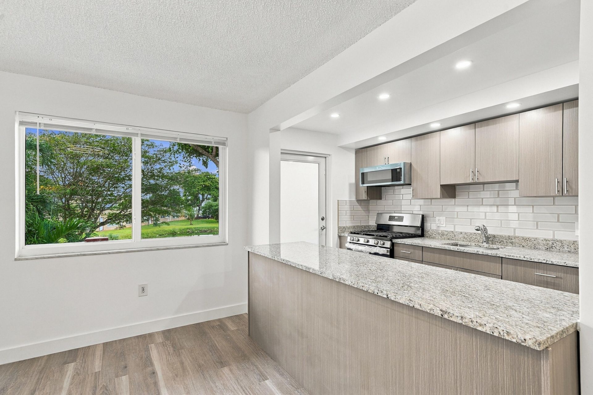 175 NE 203rd Terrace, Unit 24, Miami, FL 33179 Photo