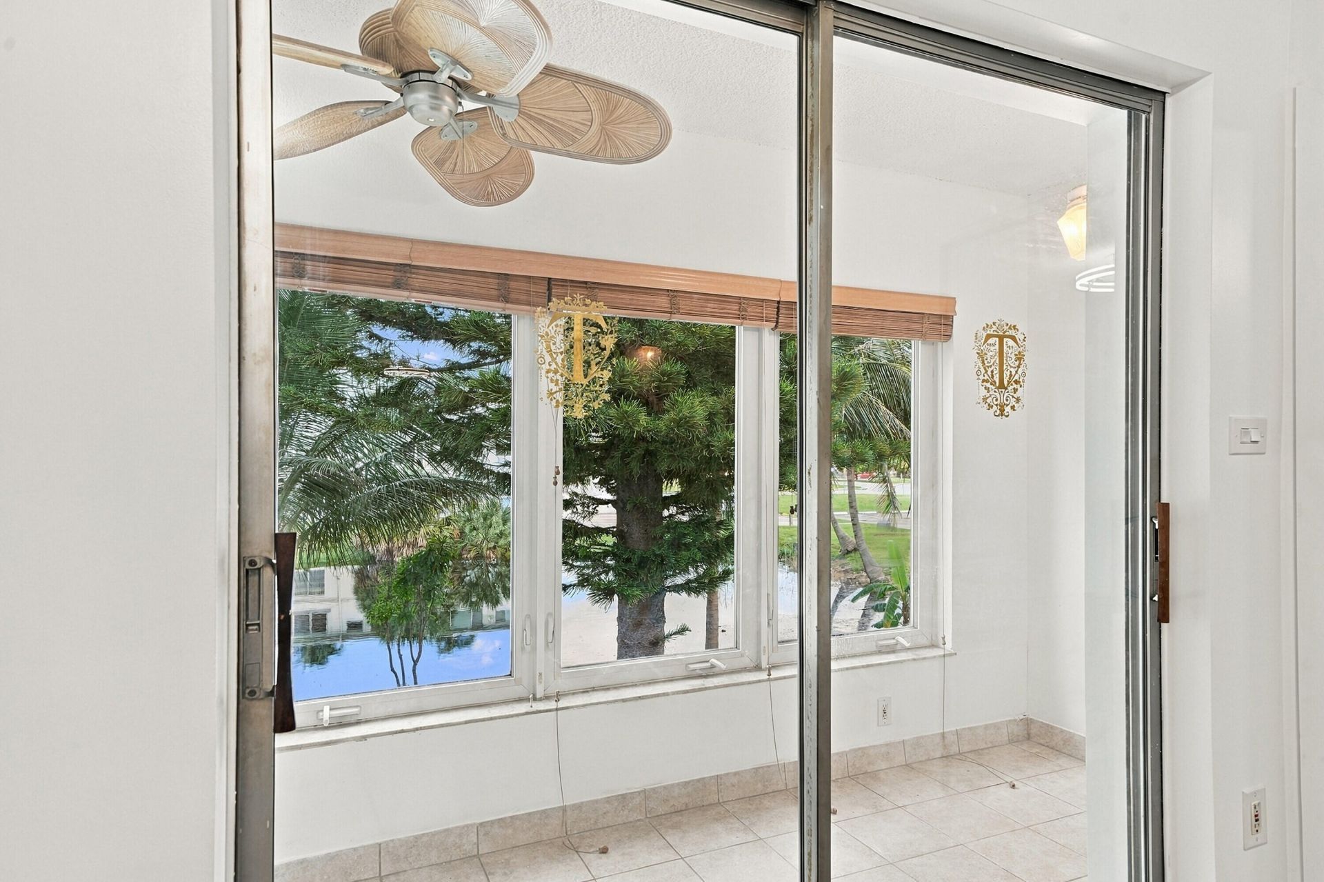 175 NE 203rd Terrace, Unit 24, Miami, FL 33179 Photo
