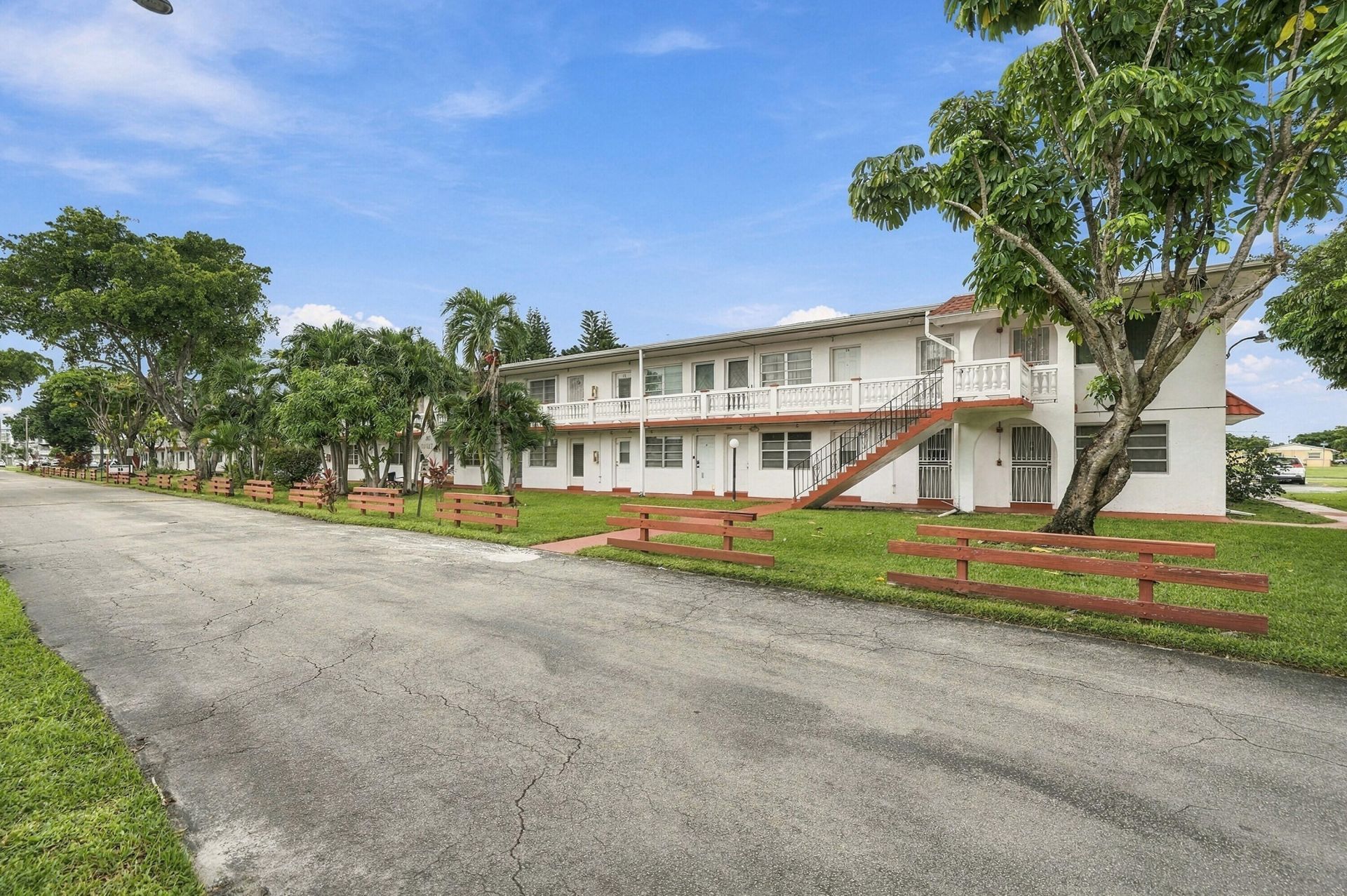 175 NE 203rd Terrace, Unit 24, Miami, FL 33179 Photo