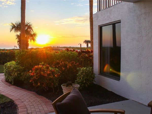 1616 Ocean Drive , Unit 104, Vero Beach, FL 32963