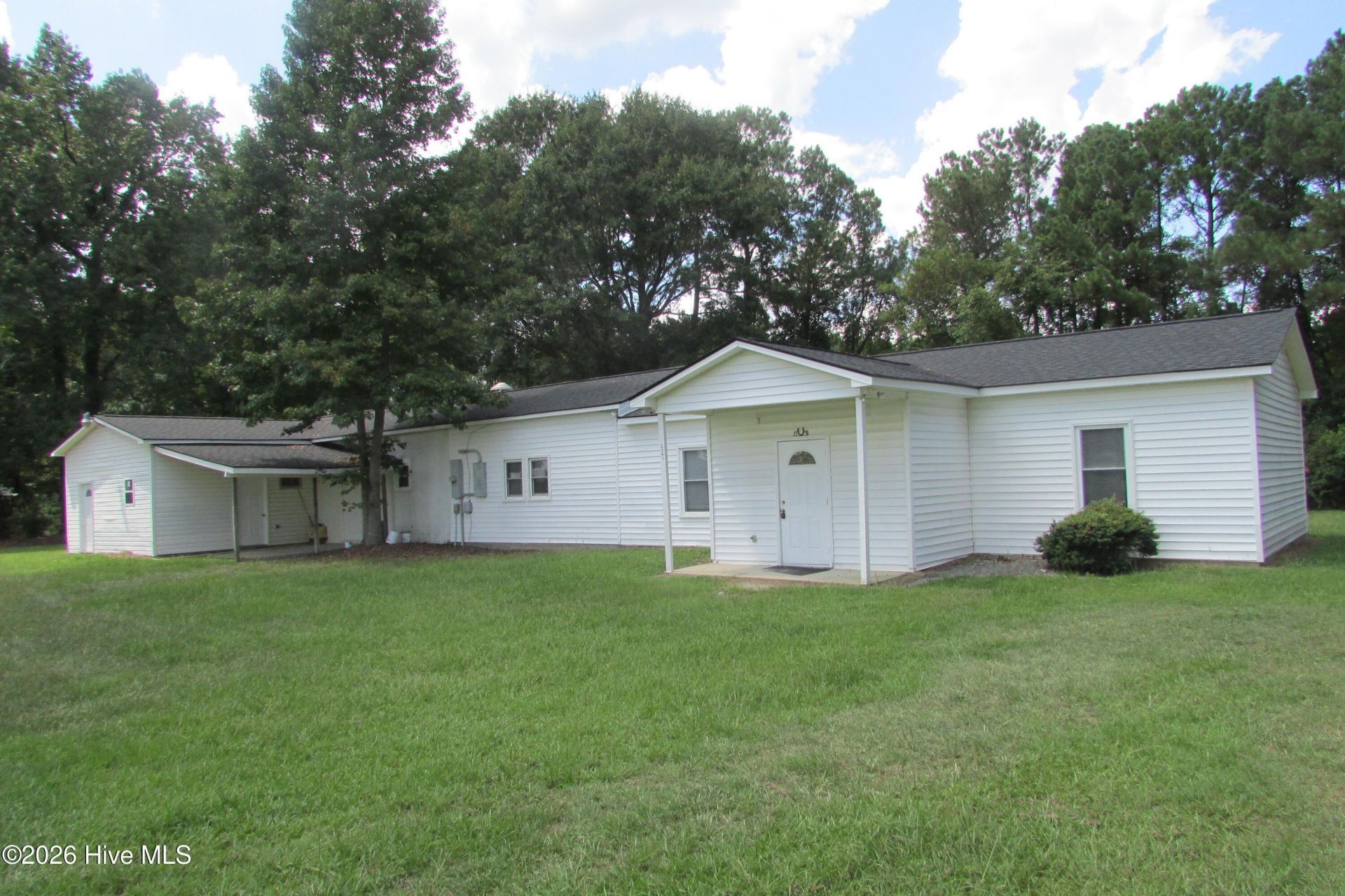 2347 W Wards Bridge Road, Warsaw, NC 28398 Main Photo