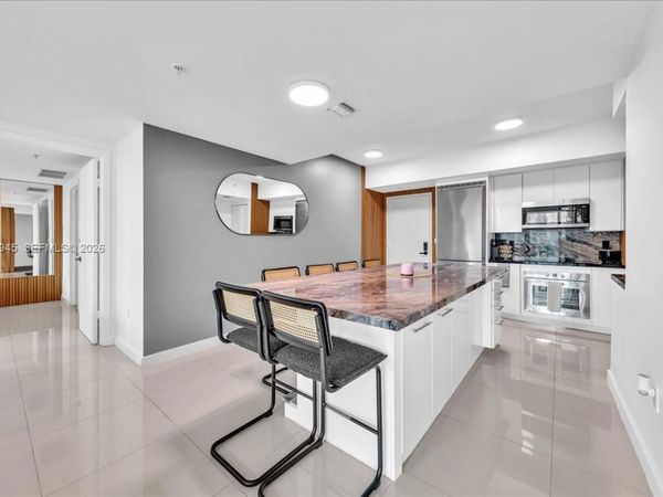 92 SW 3rd St , Unit 2802, Miami, FL 33130
