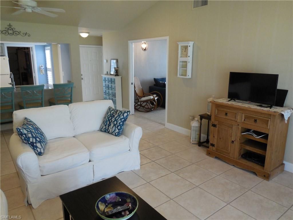 114 Quail Forest Blvd , Unit 7, Naples, FL 34105 Photo