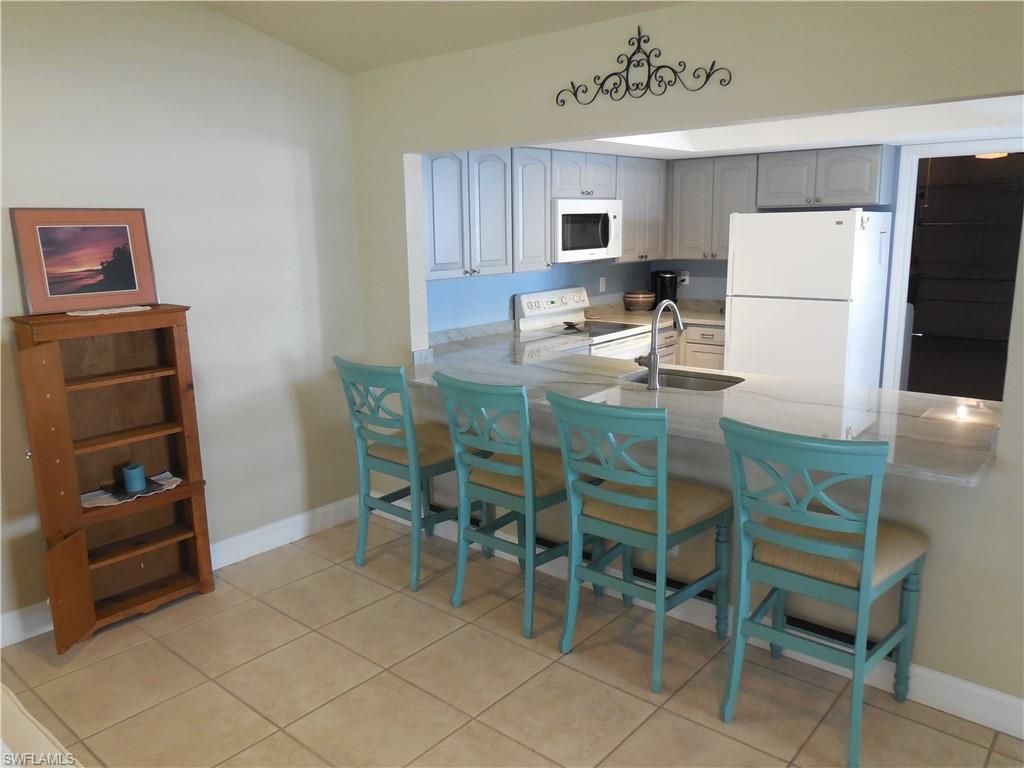114 Quail Forest Blvd , Unit 7, Naples, FL 34105 Photo