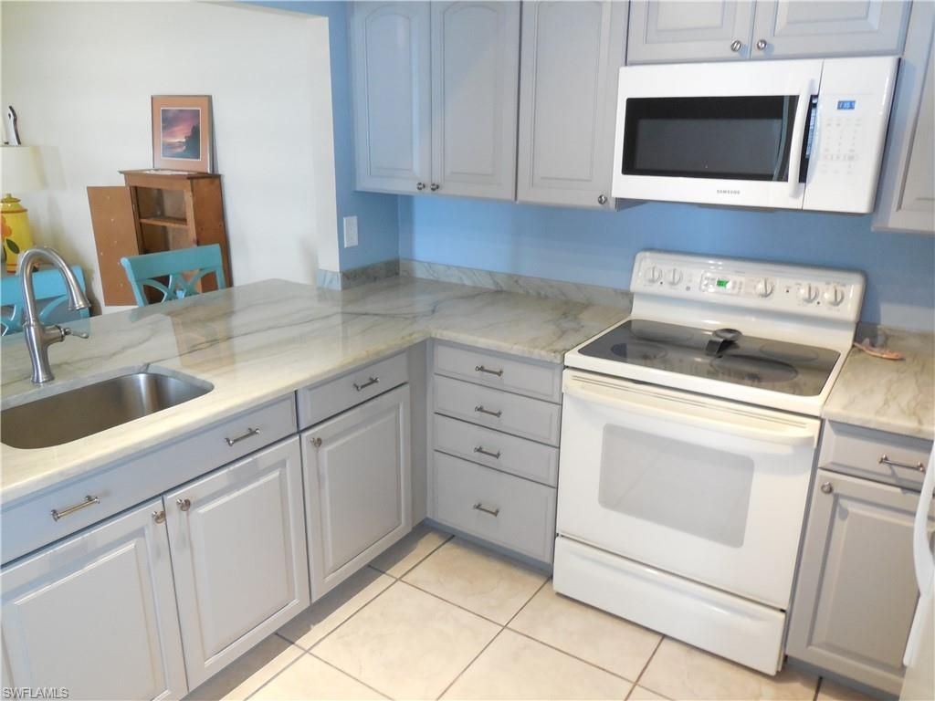 114 Quail Forest Blvd , Unit 7, Naples, FL 34105 Photo