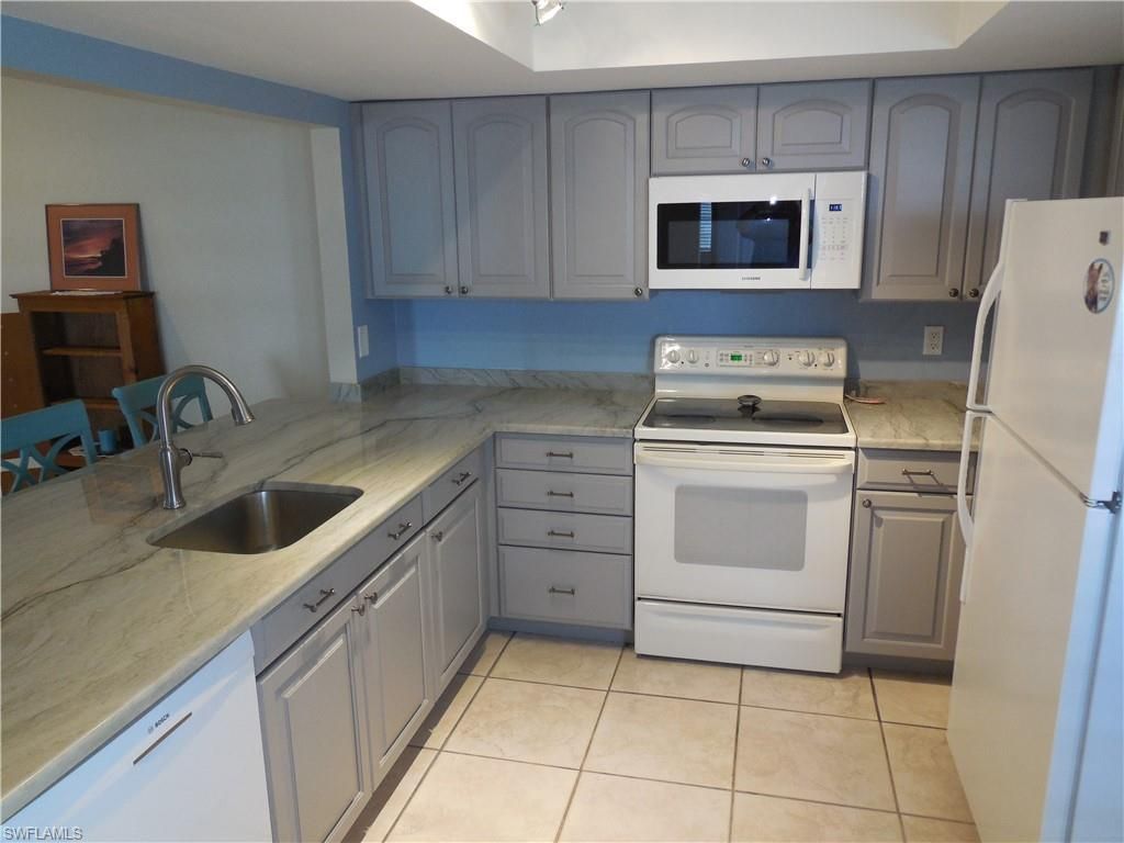 114 Quail Forest Blvd , Unit 7, Naples, FL 34105 Photo