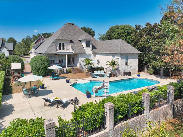 1040 Somerset Downs Blvd , Hendersonville, TN 37075
