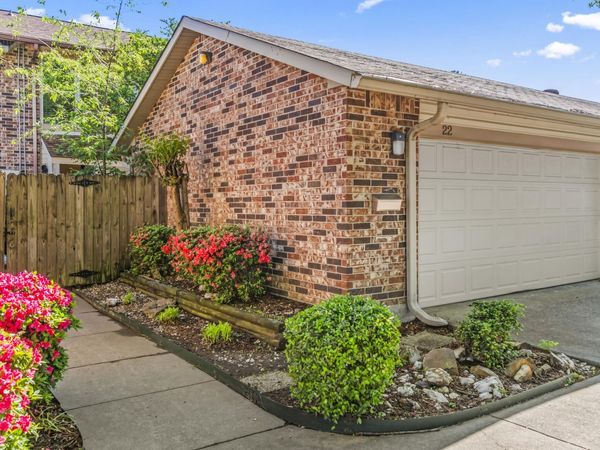 22 Wickford Lane, Little Rock, AR 72212