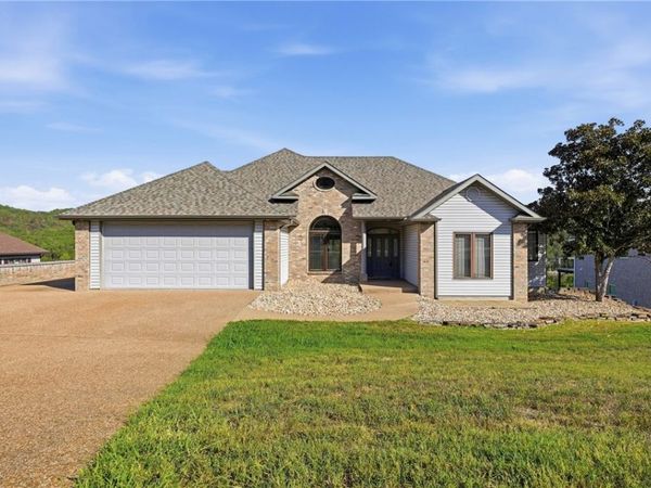 52 Bandy Drive , Holiday Island, AR 72631