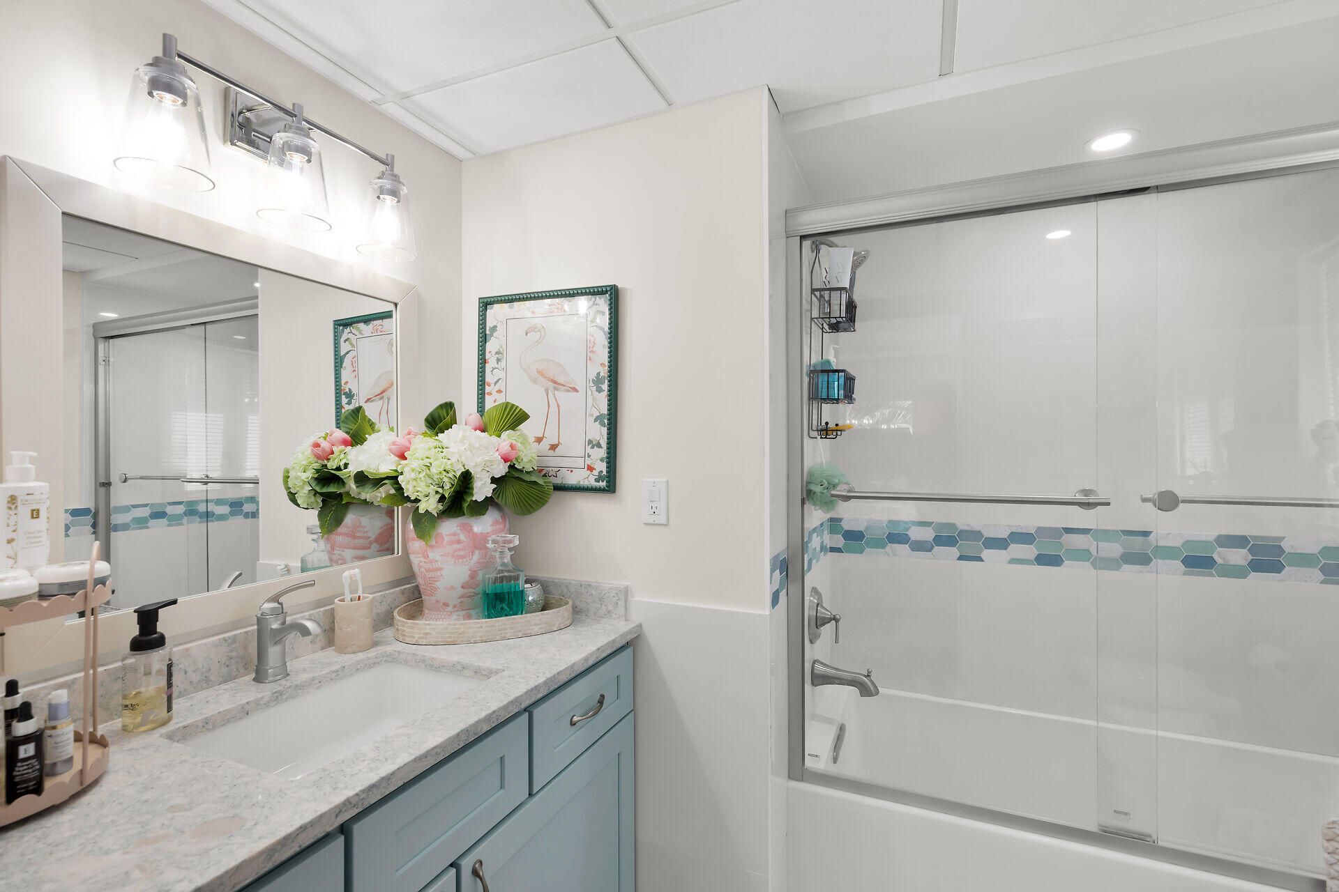 1025 W Ocean Drive, Unit 2 W, Key Colony, FL 33051 Photo