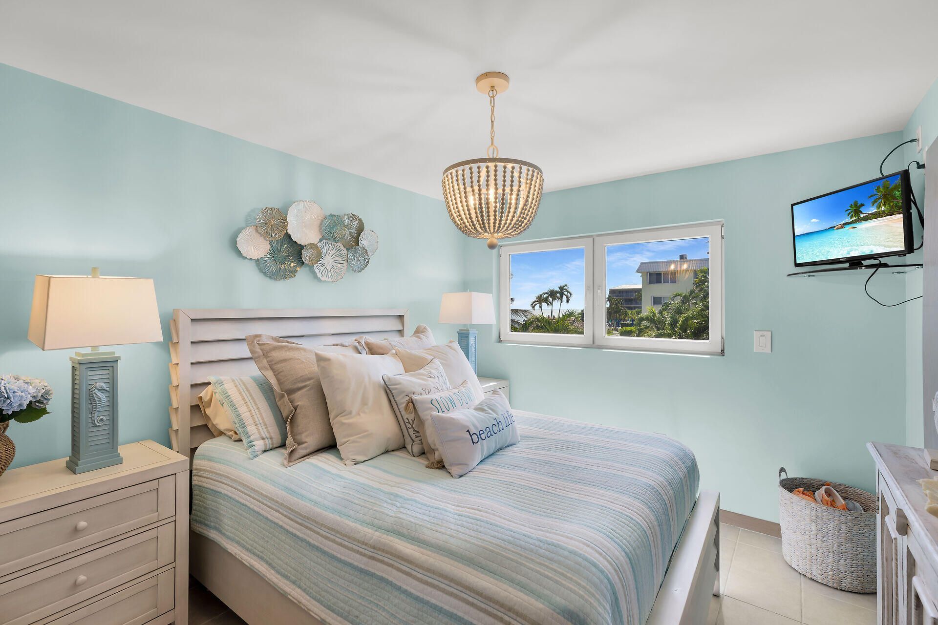 1025 W Ocean Drive, Unit 2 W, Key Colony, FL 33051 Photo