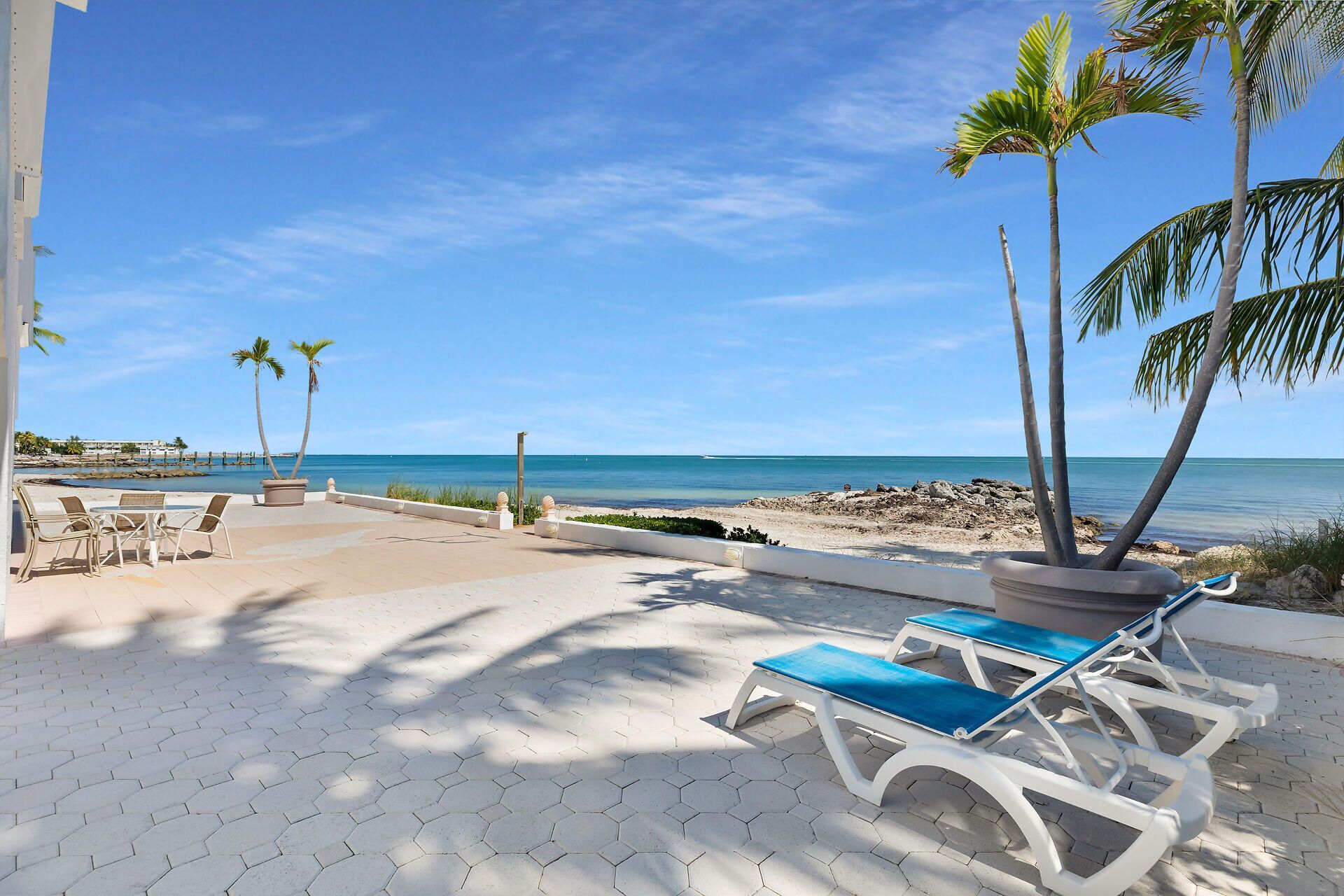 1025 W Ocean Drive, Unit 2 W, Key Colony, FL 33051 Photo