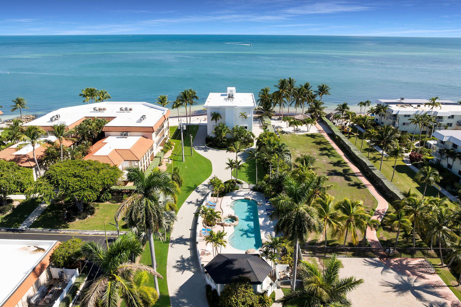 1025 W Ocean Drive, Unit 2 W, Key Colony, FL 33051 Photo