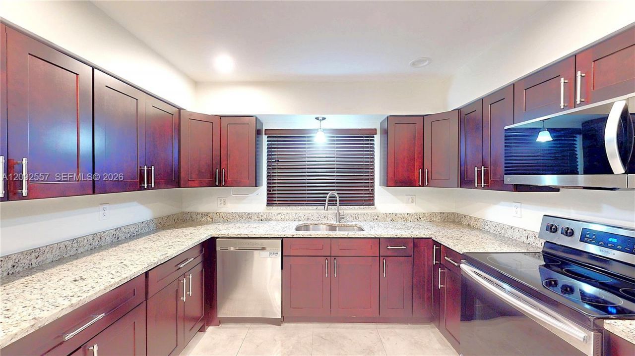 650 E Evanston Cir, Fort Lauderdale, FL 33312 Photo